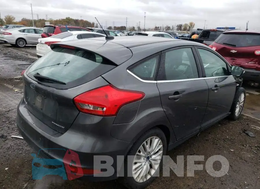 1FADP3N20JL232841 Photo# 4