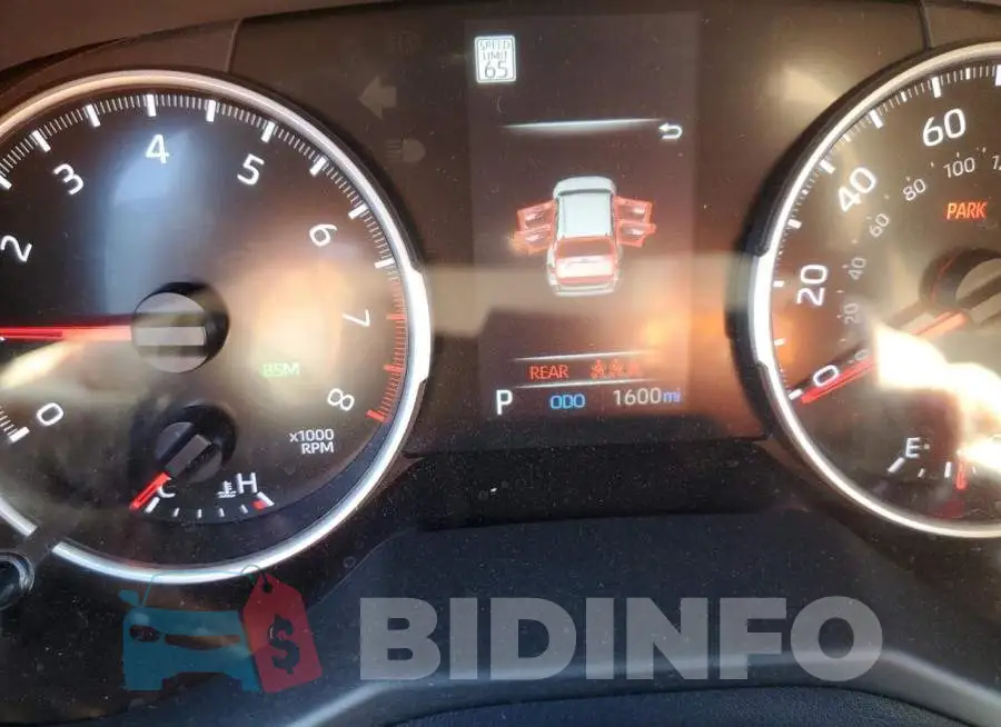 2T3P1RFV8NC288034 Photo# 8