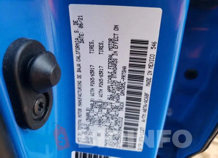 3TMCZ5AN3MM431512 Photo# 10