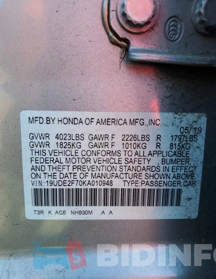 19UDE2F70KA010948 Photo# 10