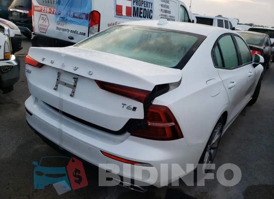 7JRA22TK5KG016763 Photo# 4