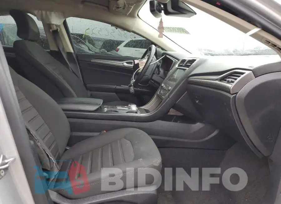 3FA6P0LU6KR272436 Photo# 5