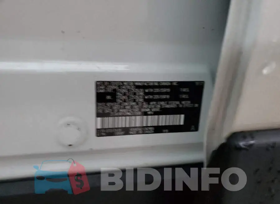 2T3A1RFV3MW231999 Photo# 10