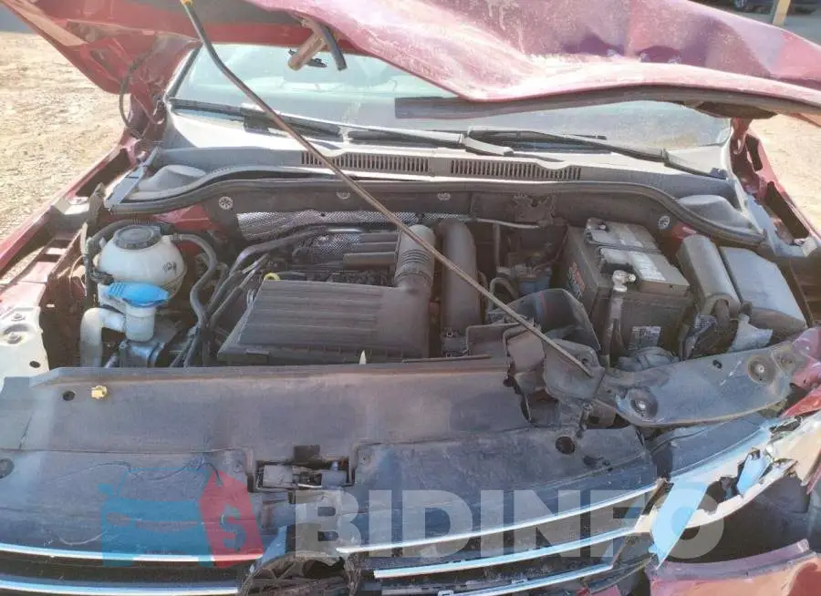 3VW2B7AJ4JM220207 Photo# 7