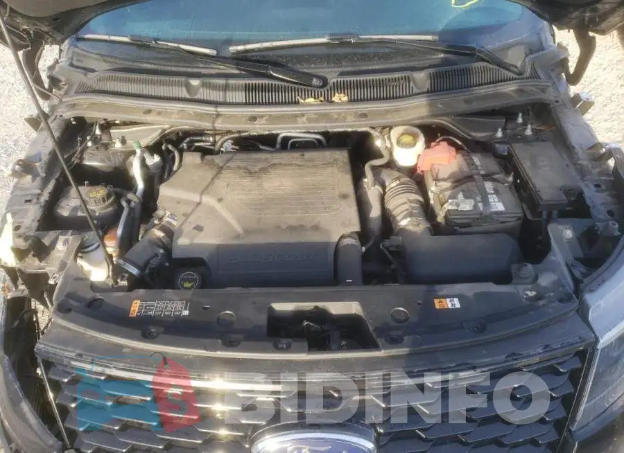 1FM5K8GT1JGB27889 Photo# 7
