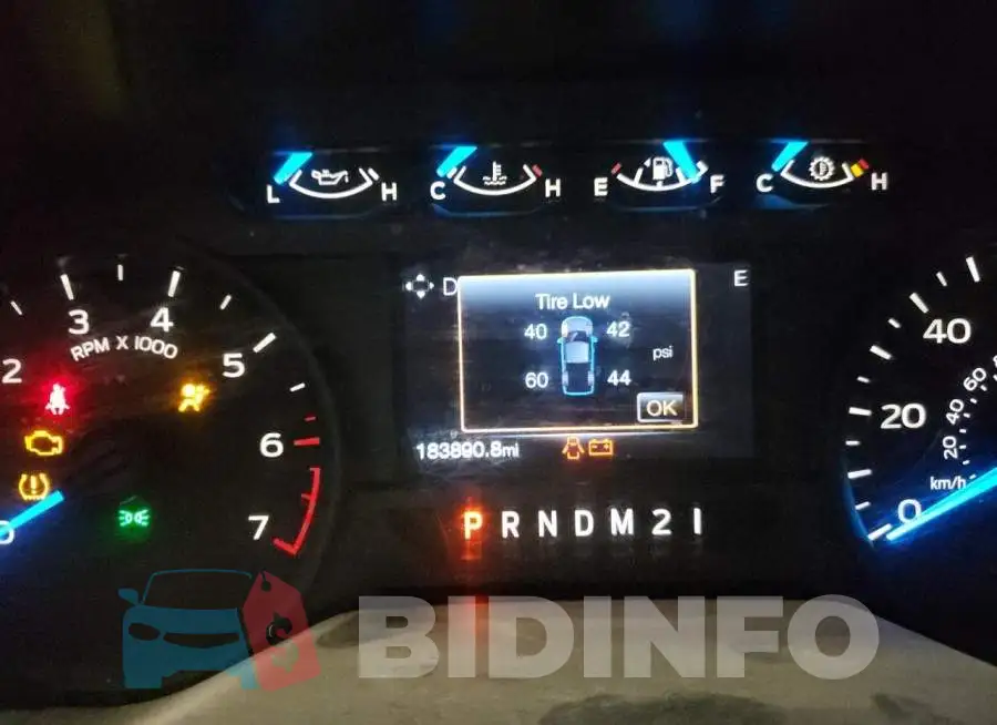 1FTFX1EF3HKC71949 Photo# 8
