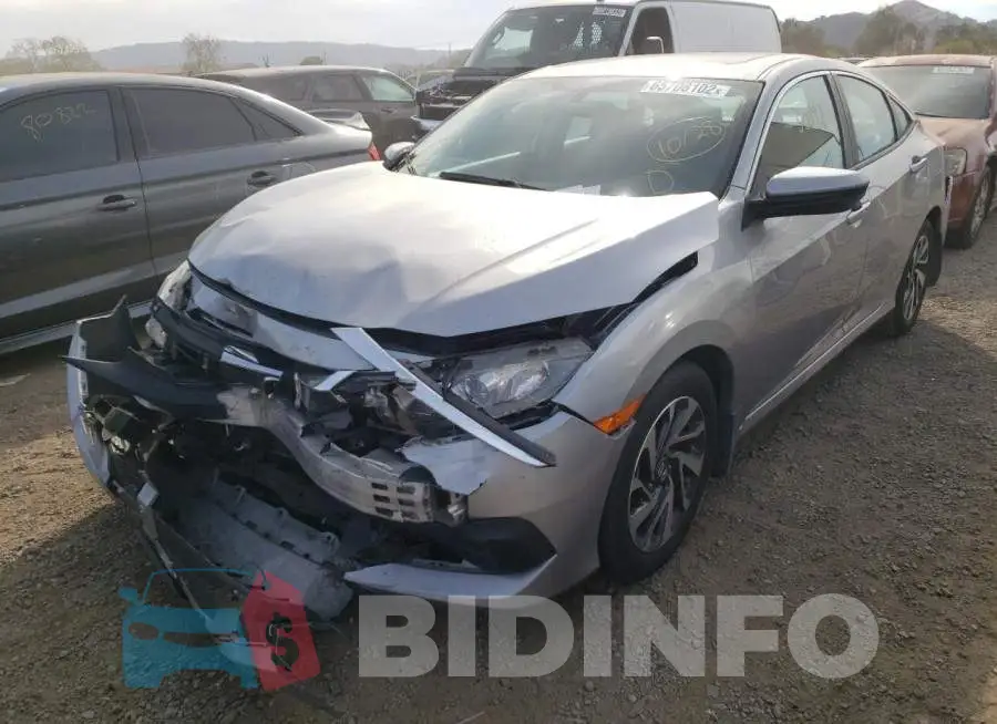 19XFC2F72HE204920 Photo# 2