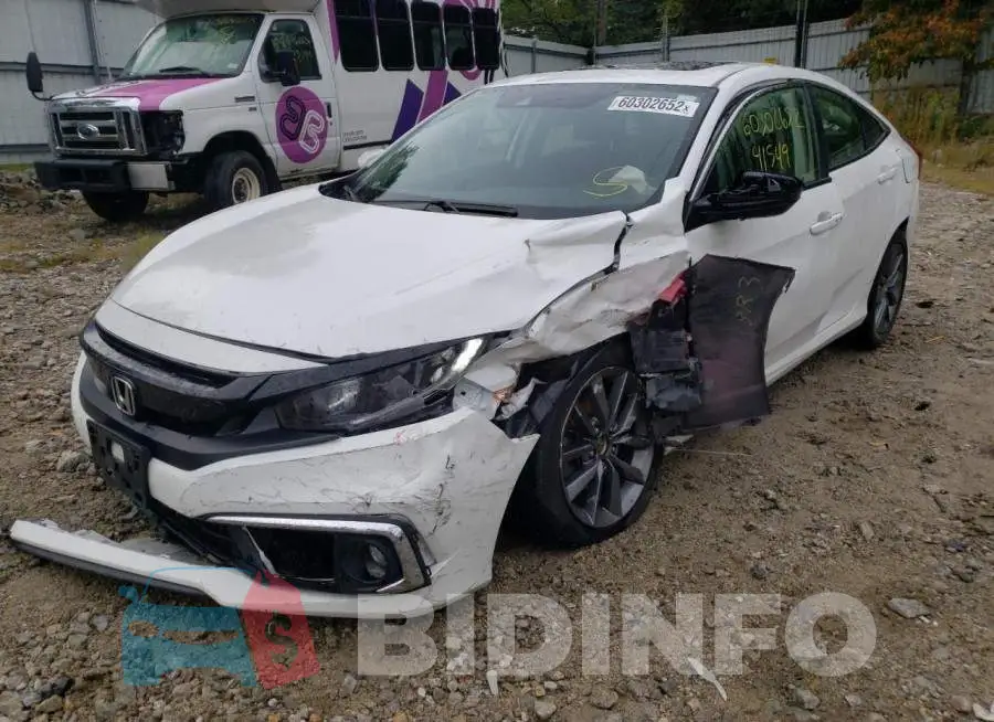 JHMFC1F34KX002741 Photo# 2