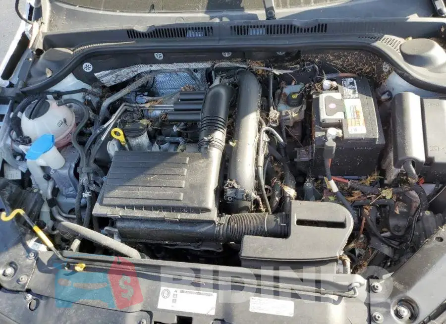 3VWDB7AJ4HM273590 Photo# 7