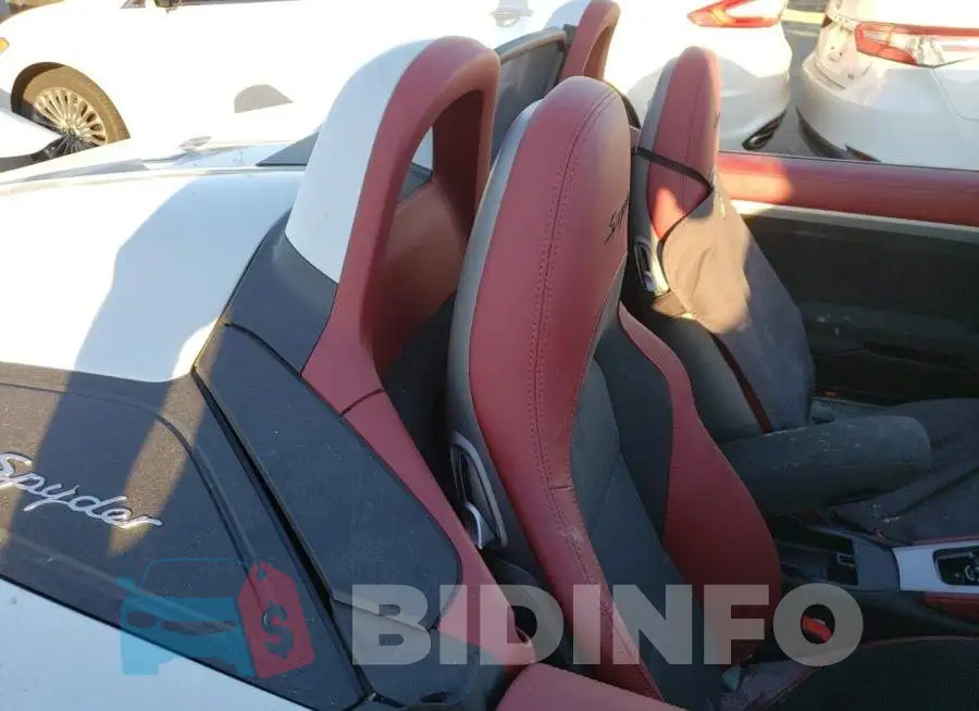 WP0CC2A8XMS240820 Photo# 6