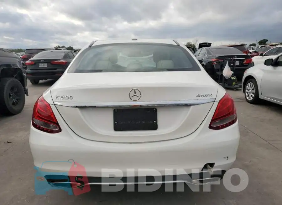 55SWF4KB5GU125732 Photo# 6