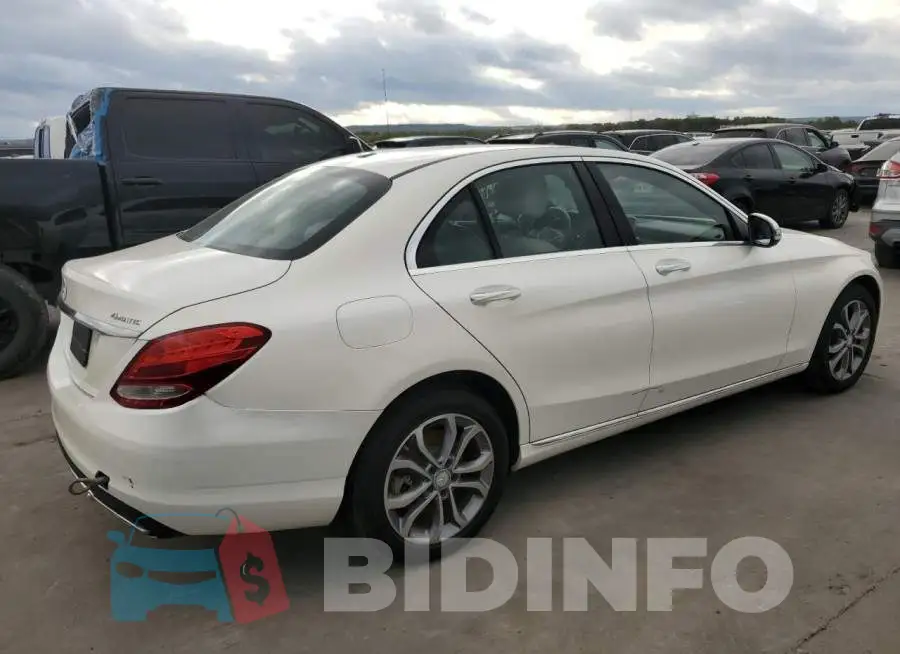 55SWF4KB5GU125732 Photo# 3