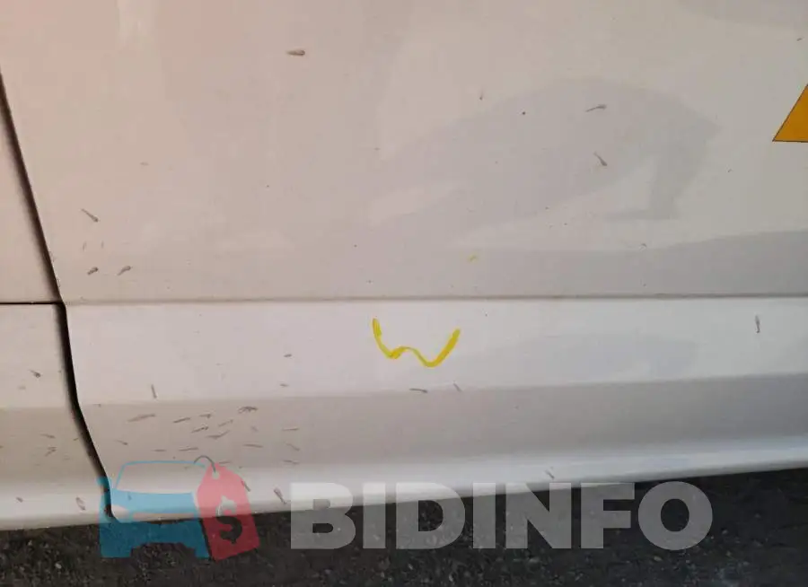 1FTBF2A68JEC75206 Photo# 9