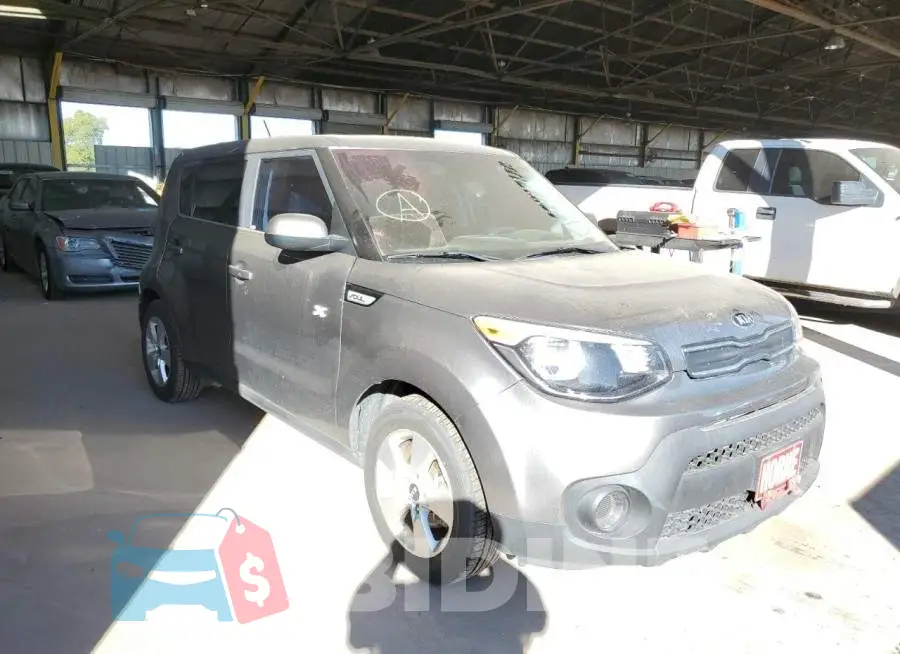 KNDJN2A28J7541484 Photo# 1
