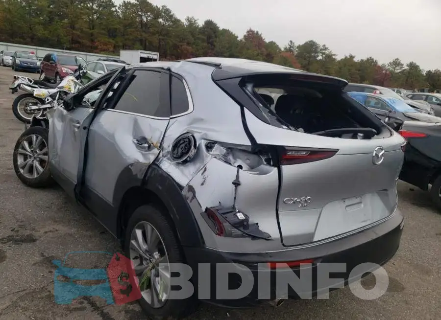 3MVDMBBL6MM246450 Photo# 3