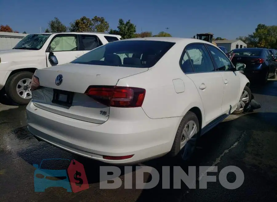 3VW2B7AJ0HM413612 Photo# 4