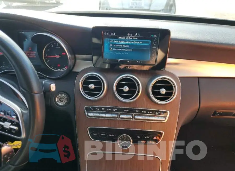 WDDWF8DB1KR461800 Photo# 9
