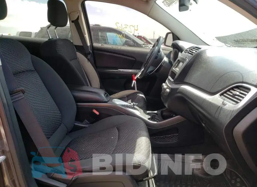 3C4BDCAB4GT125577 Photo# 5