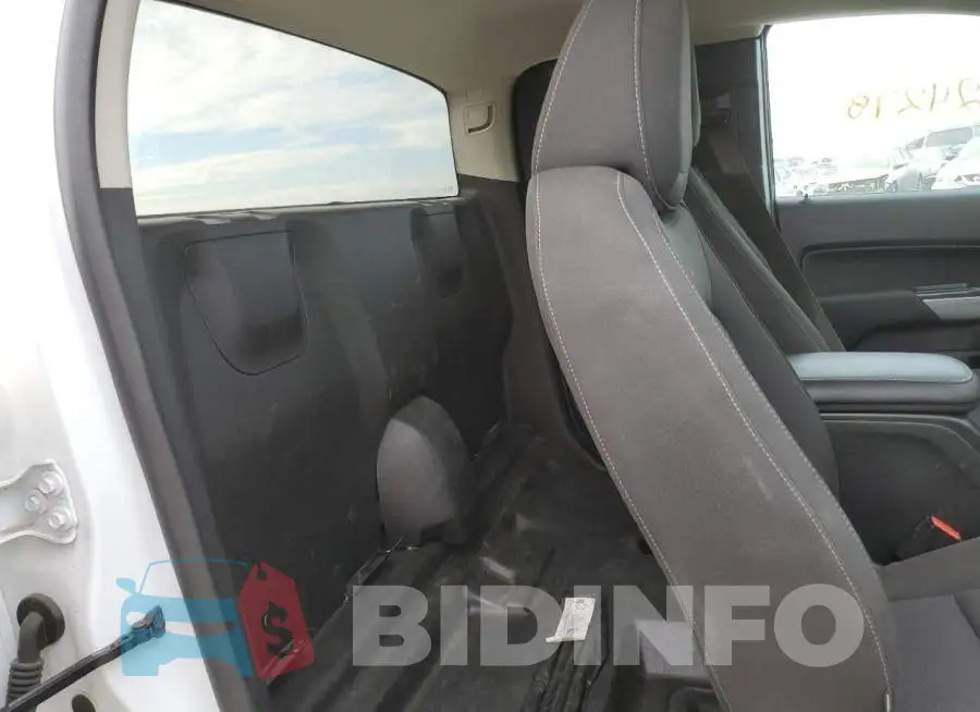 1GCHSCEA3M1235184 Photo# 6