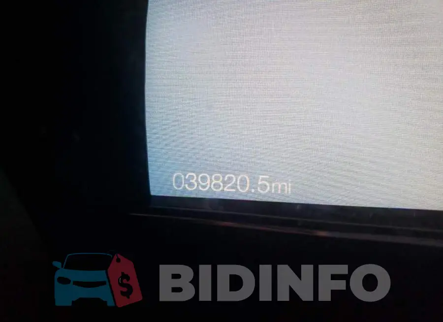 1FM5K8D86JGA81475 Photo# 8