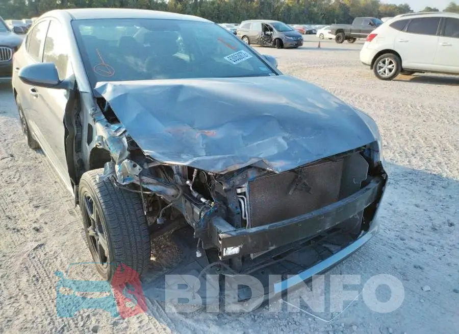 5NPD74LF8JH397594 Photo# 9