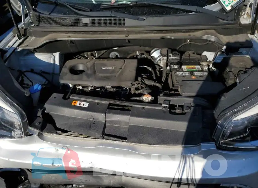 KNDJN2A26J7622872 Photo# 7