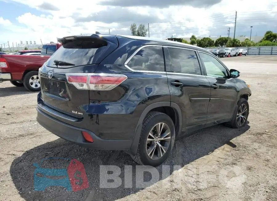 5TDJKRFH5GS279856 Photo# 4