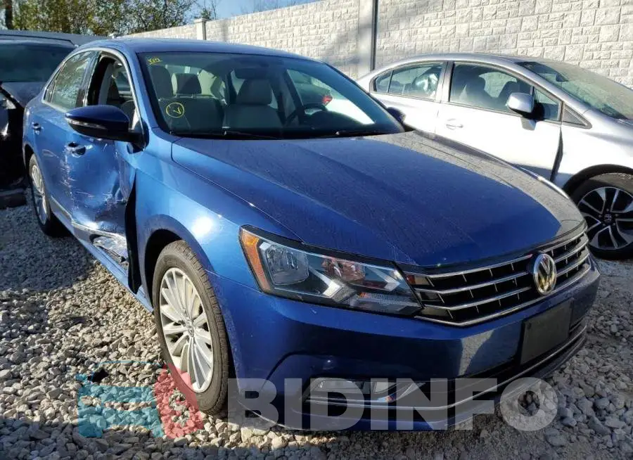 1VWBS7A31GC058421 Photo# 1