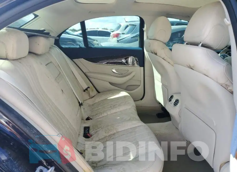WDDZF8DB4LA740977 Photo# 6