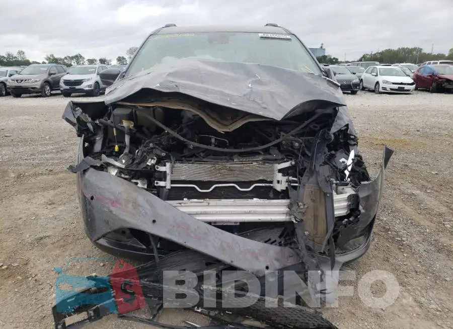 2C4RC1EG5HR817444 Photo# 9