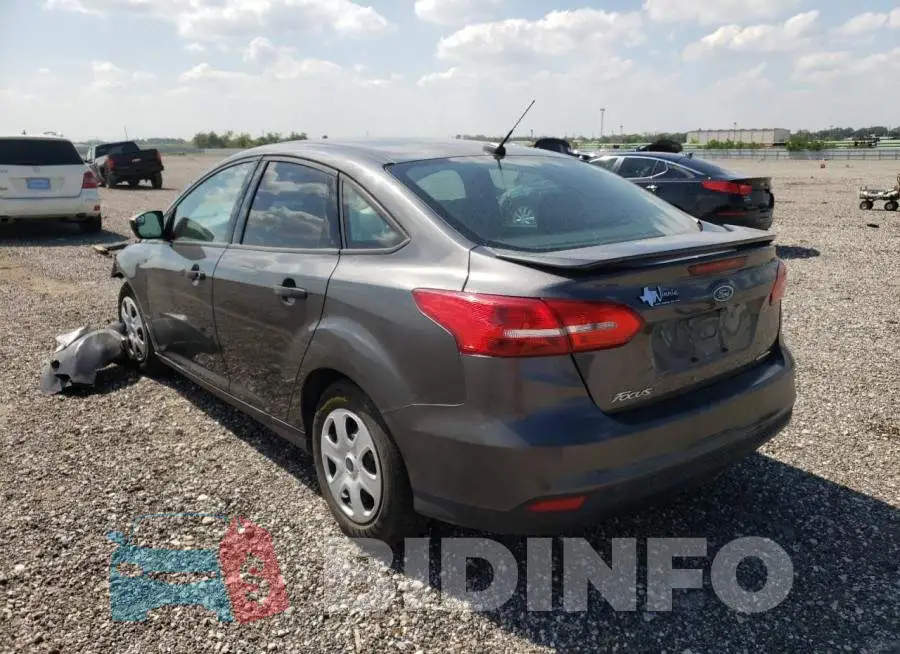 1FADP3E27JL300696 Photo# 3