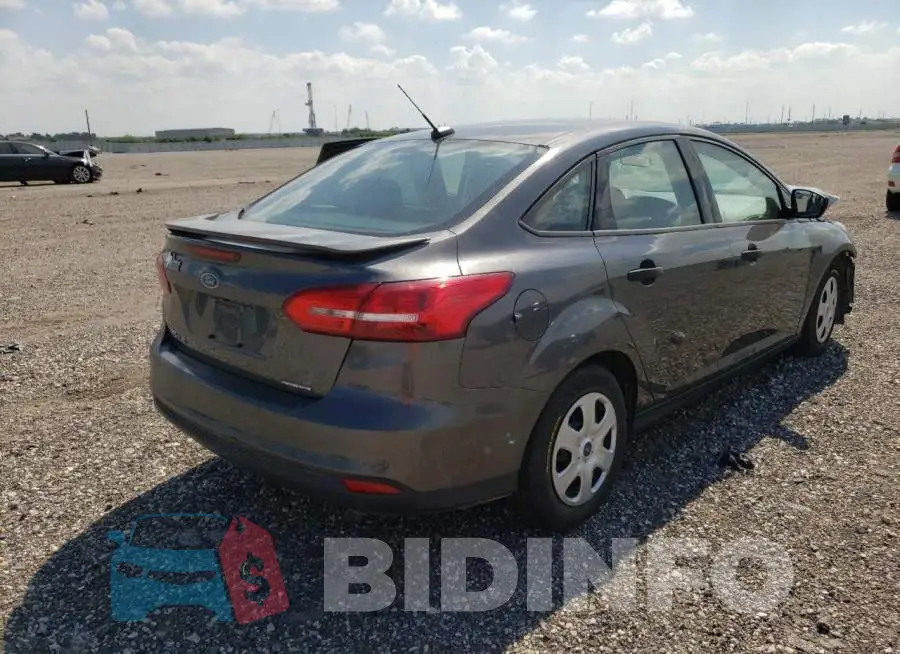 1FADP3E27JL300696 Photo# 4