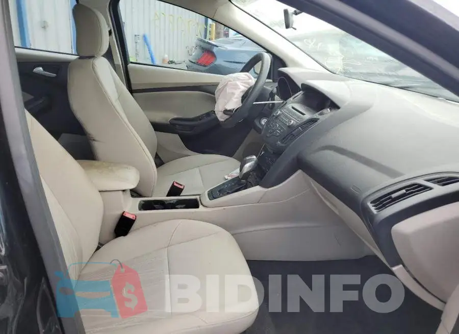 1FADP3F27GL249725 Photo# 5