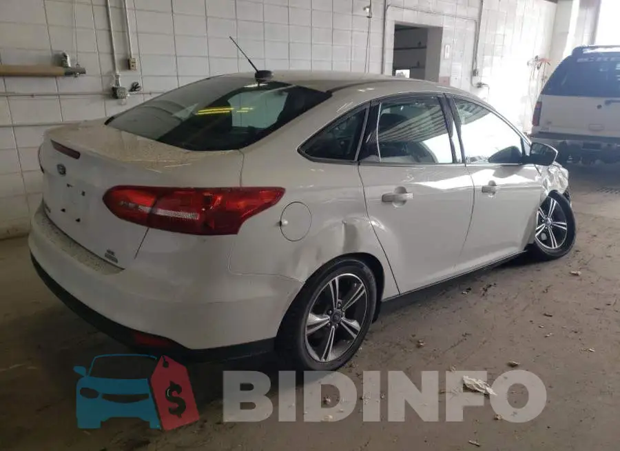 1FADP3FE1JL204992 Photo# 4