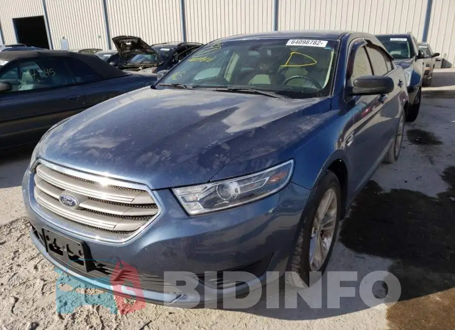 1FAHP2D80JG122916 Photo# 2