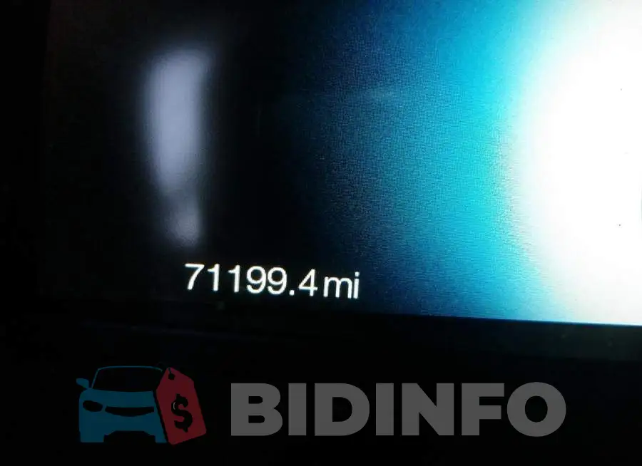 3FA6P0LU1KR220177 Photo# 8