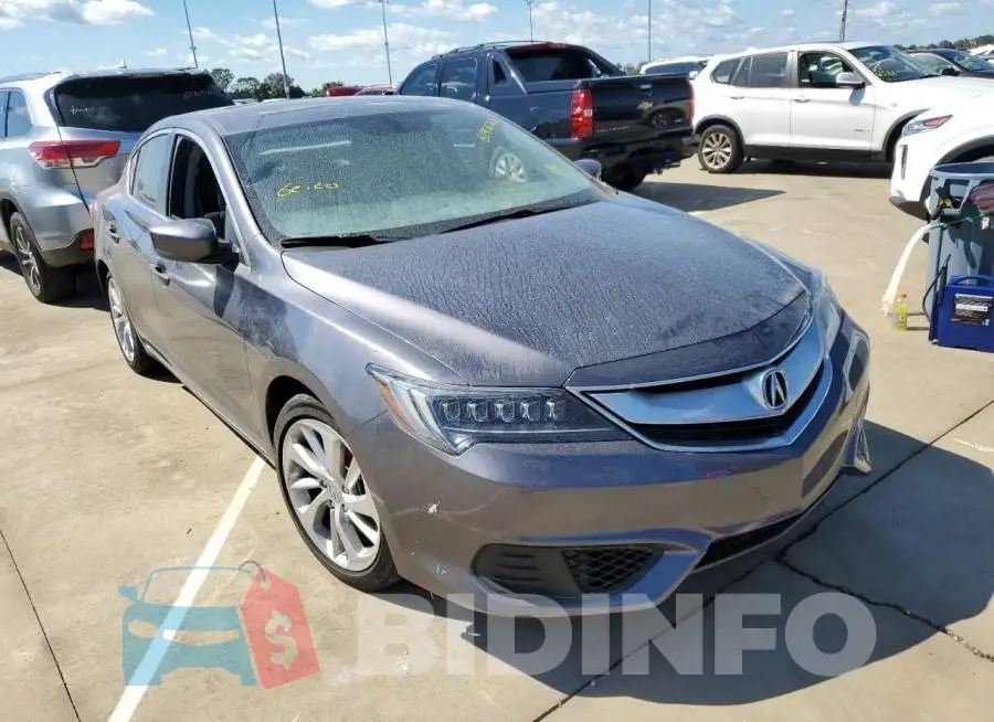 19UDE2F72JA008813 Photo# 1