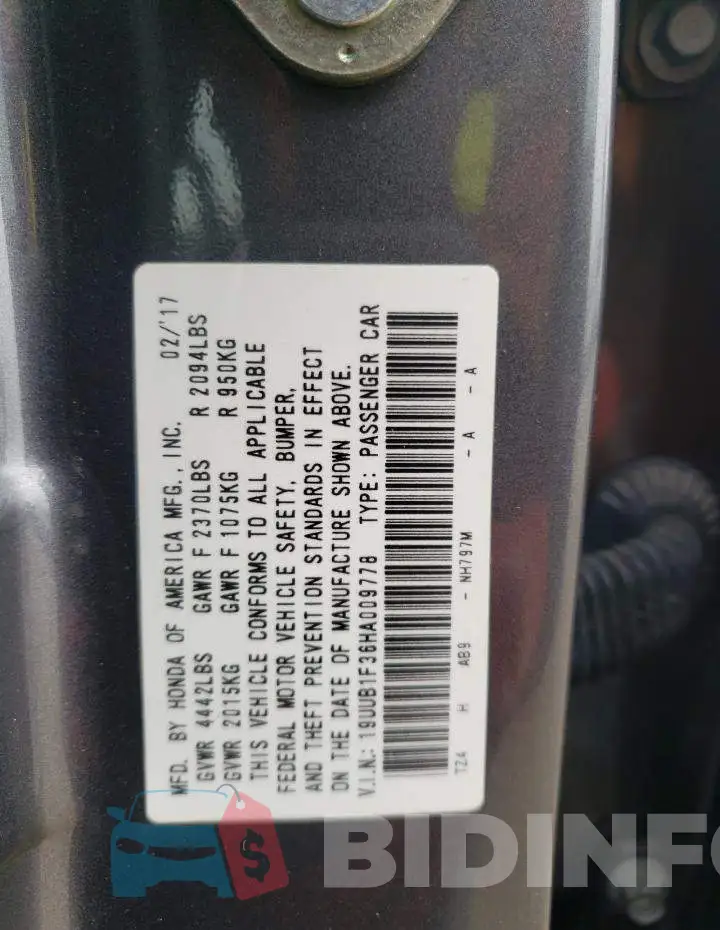 19UUB1F36HA009778 Photo# 10