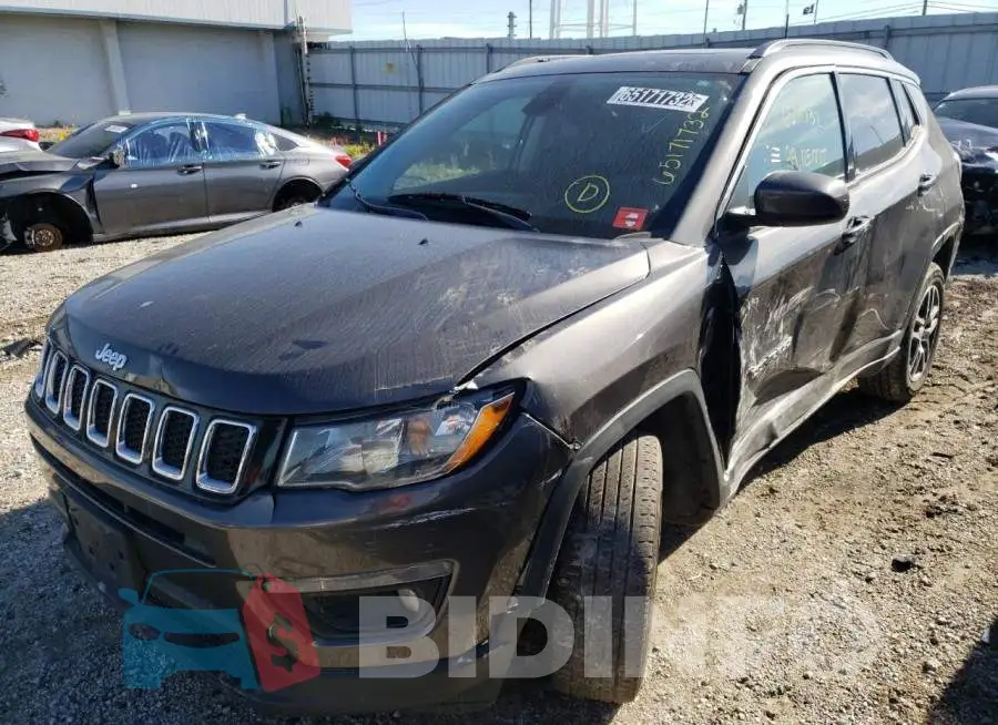 3C4NJDBBXJT142823 Photo# 1