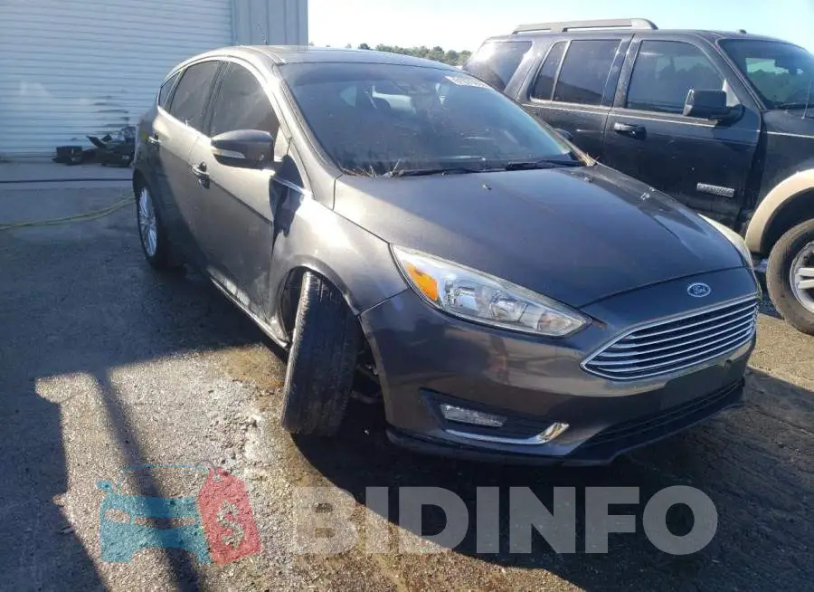 1FADP3N20HL348731 Photo# 1