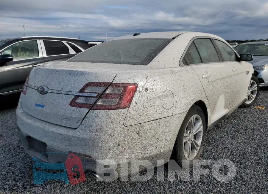 1FAHP2E82GG130832 Photo# 4