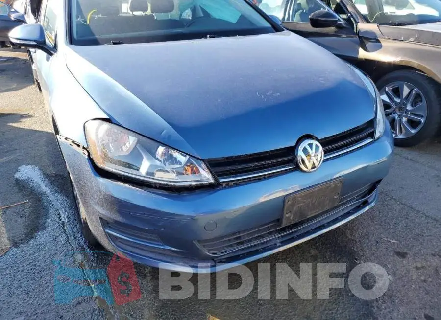 3VW217AU0HM016396 Photo# 9