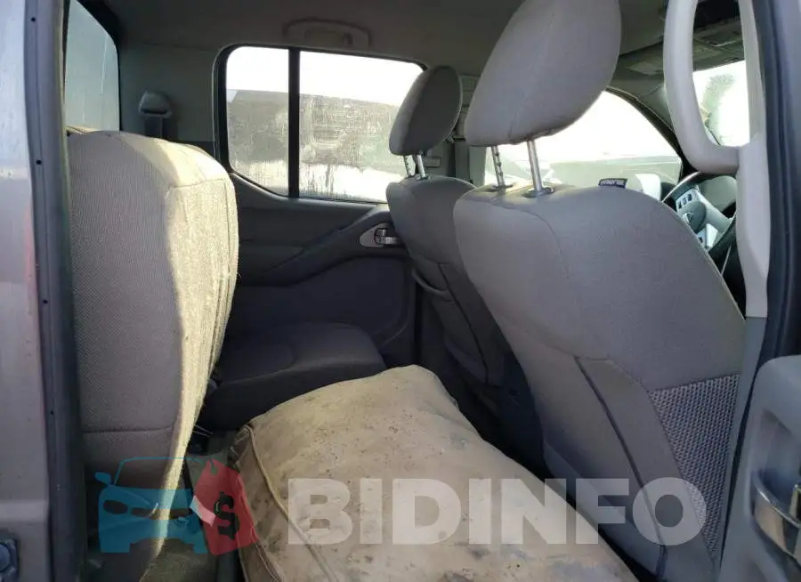 1N6AD0EV5JN703107 Photo# 6