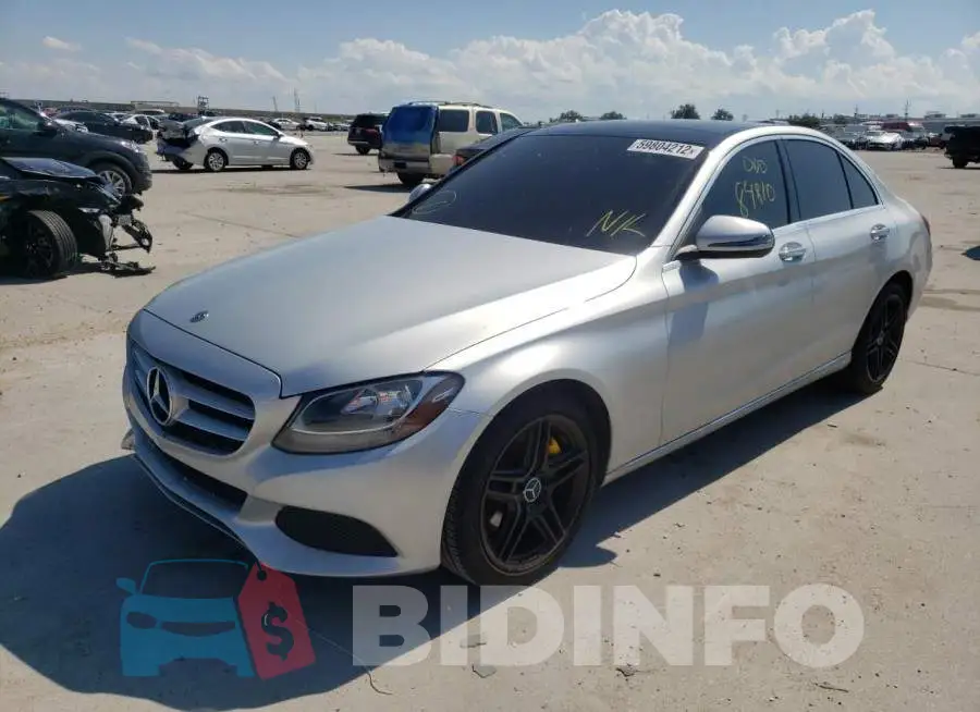 WDDWF4JB9JR338810 Photo# 2