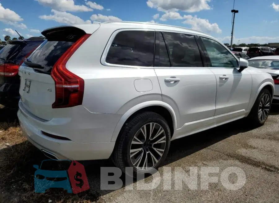 YV4102CK8M1705817 Photo# 4