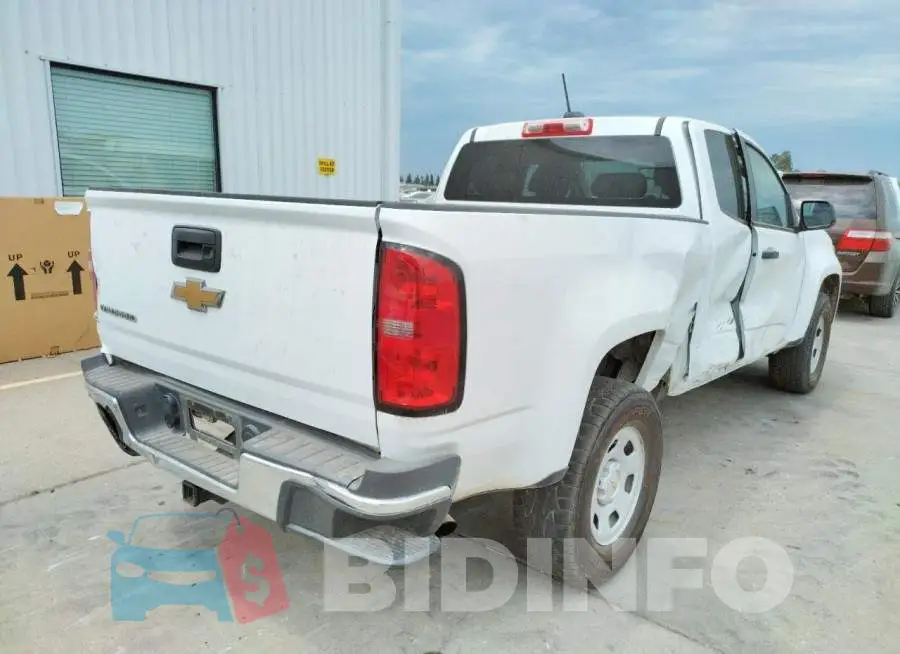 1GCHSBE38G1102775 Photo# 4