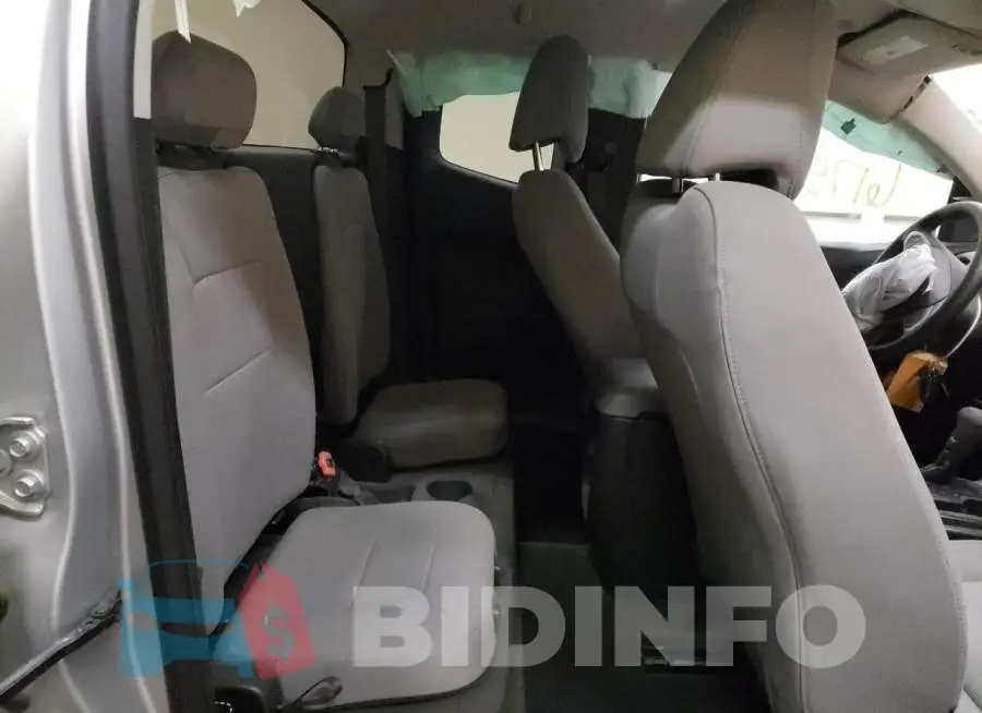 1GCHSBENXH1288113 Photo# 6