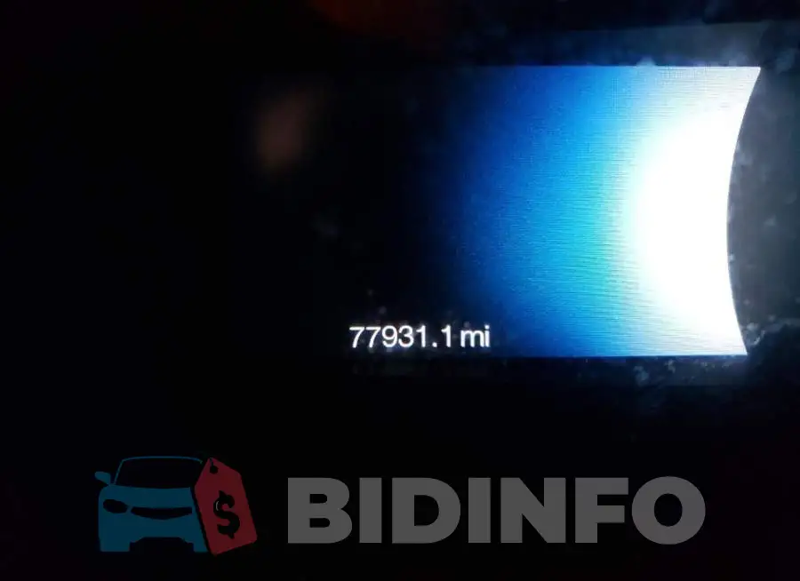 3FA6P0UU0GR190319 Photo# 8