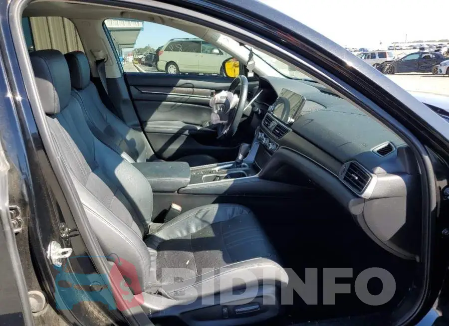 1HGCV1F5XJA168894 Photo# 5