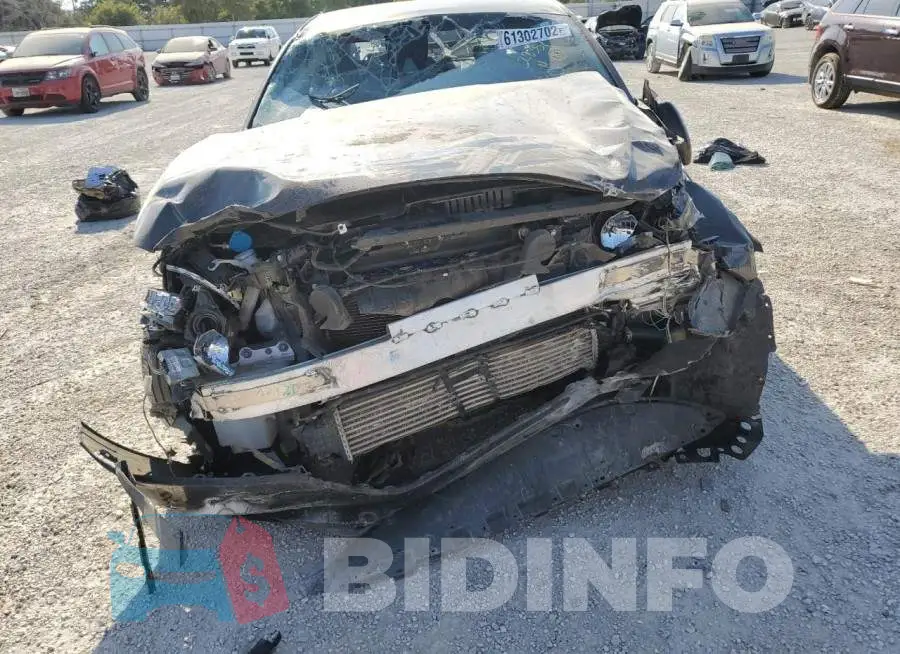 1HGCV2F32JA047278 Photo# 9